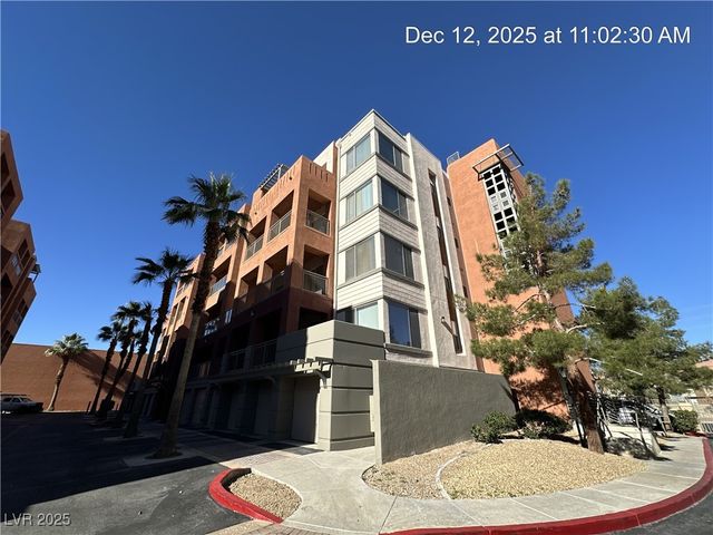 27 East Agate Avenue 201, Las Vegas, NV 89123