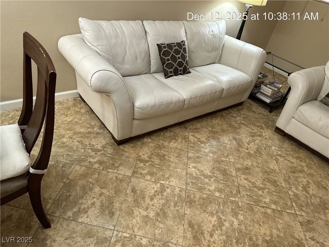 27 East Agate Avenue 201, Las Vegas, NV 89123