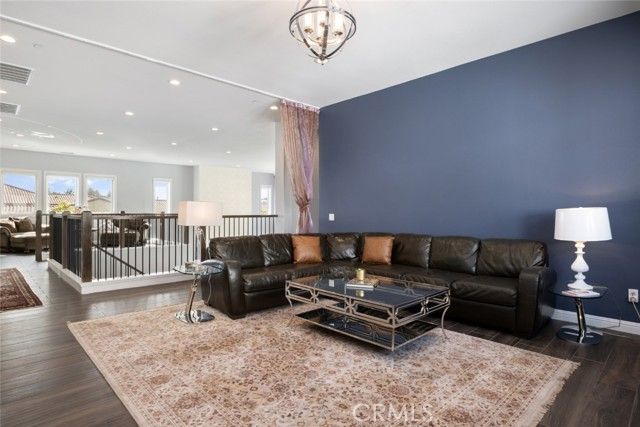 11003 Sweetwater Court, Chatsworth (los Angeles), CA 91311