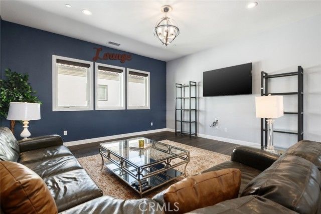 11003 Sweetwater Court, Chatsworth (los Angeles), CA 91311