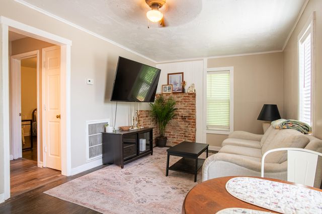 811 Poindexter Avenue, Chattanooga, TN 37412