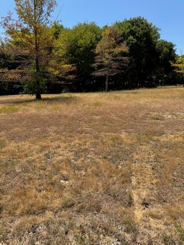 408 Muskingum Road, Waxahachie, TX 75165