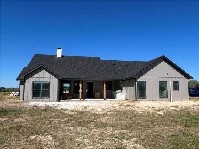 103 Pueblo DR, Caldwell, TX 77836