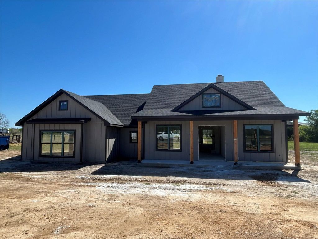 103 Pueblo DR, Caldwell, TX 77836