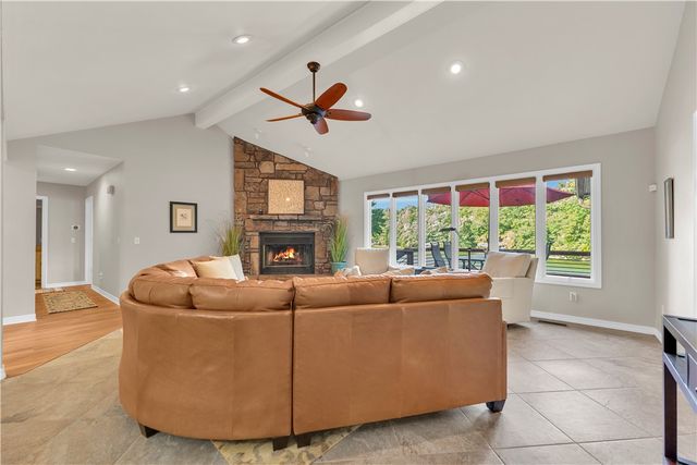 9 Kintyre Place, Bella Vista, AR 72715