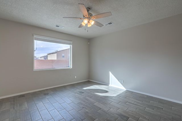 1161 Fascination Street NE, Rio Rancho, NM 87144