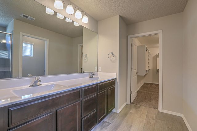 1161 Fascination Street NE, Rio Rancho, NM 87144