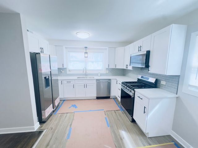1023 W 108th Street, Chicago, IL 60643