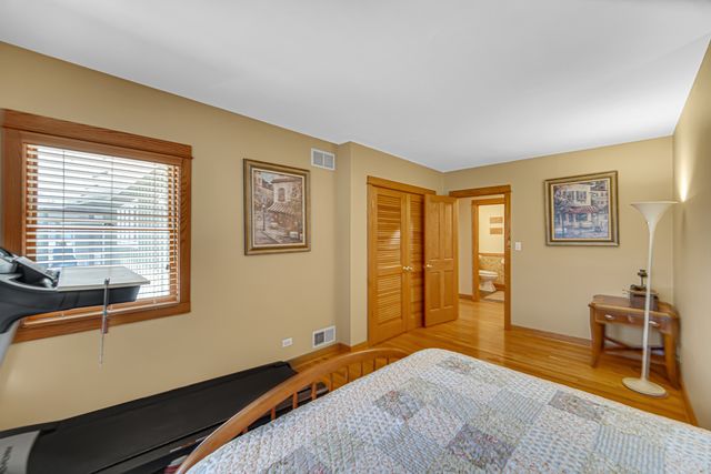 3459 W Mardan Drive, Long Grove, IL 60047