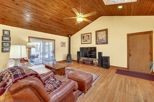 3459 W Mardan Drive, Long Grove, IL 60047