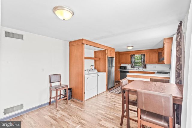 302 WIRT AVENUE, Hanover, PA 17331