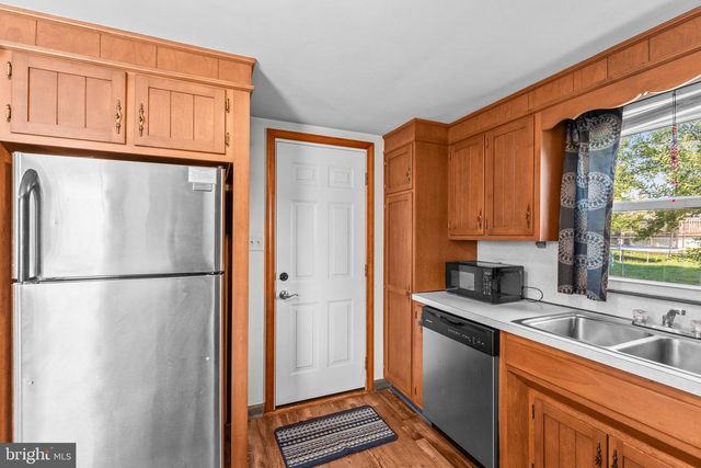 302 WIRT AVENUE, Hanover, PA 17331