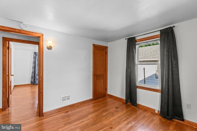 302 WIRT AVENUE, Hanover, PA 17331