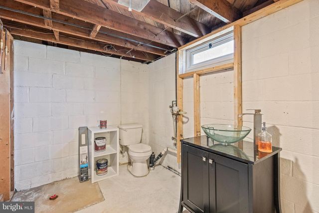302 WIRT AVENUE, Hanover, PA 17331