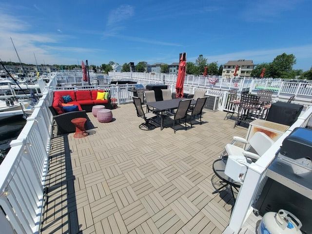 19 Lighthouse Point, New Buffalo, MI 49117