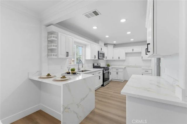 140 W Grove Street, Rialto, CA 92376