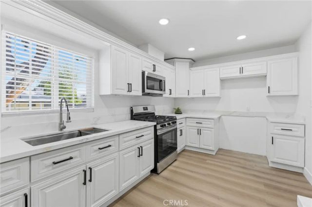 140 W Grove Street, Rialto, CA 92376