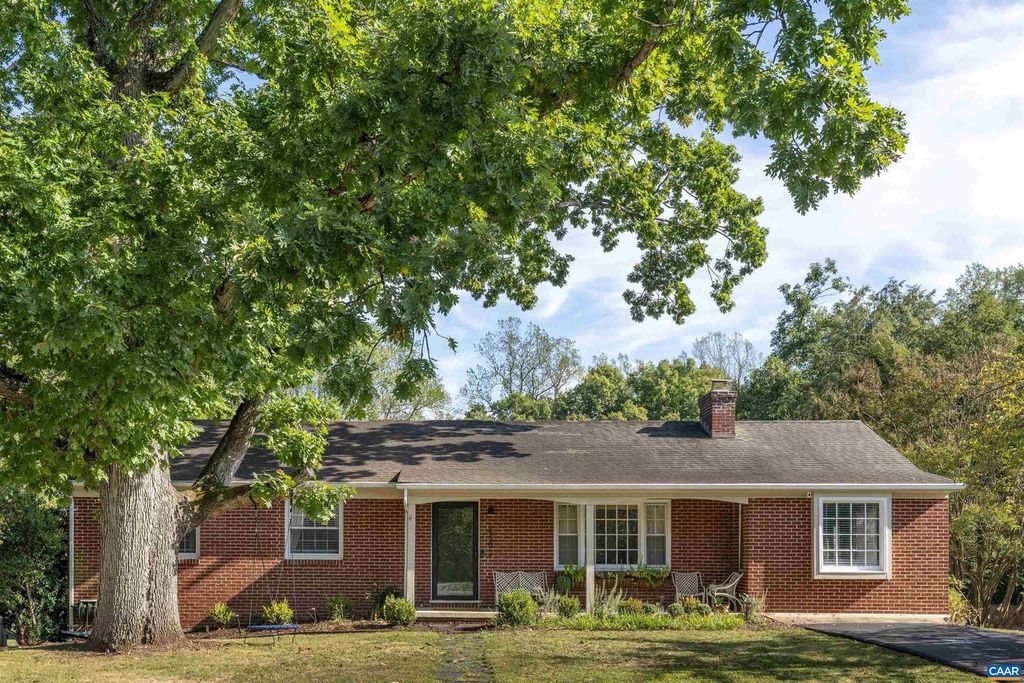 2302 WAKEFIELD RD, Charlottesville, VA 22901