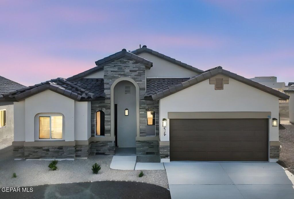 12921 Pontesbury Drive, El Paso, TX 79928