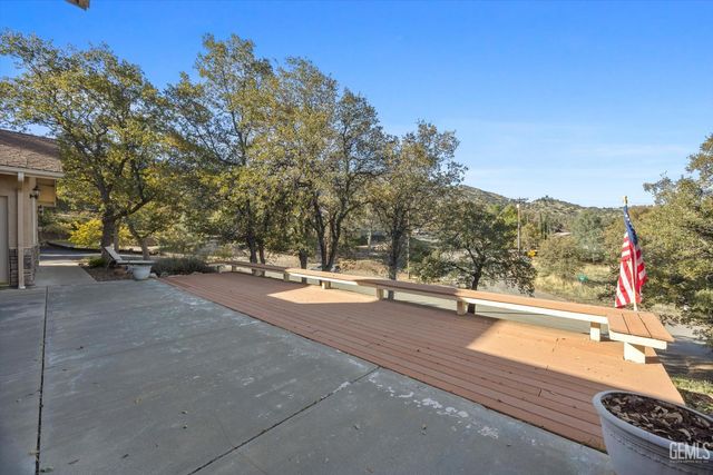 21412 Carriage Drive, Tehachapi, CA 93561