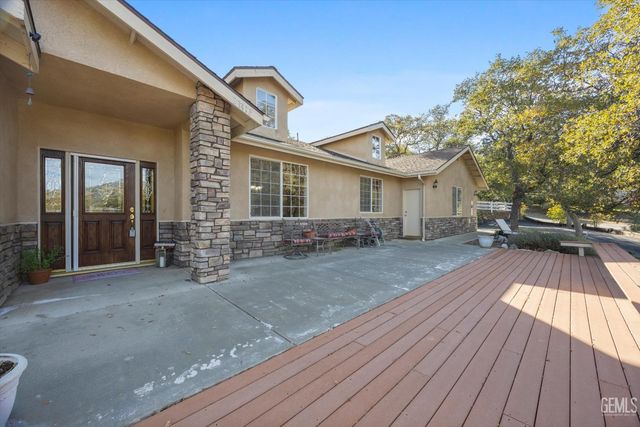 21412 Carriage Drive, Tehachapi, CA 93561