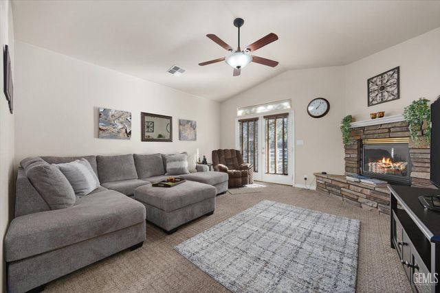 21412 Carriage Drive, Tehachapi, CA 93561