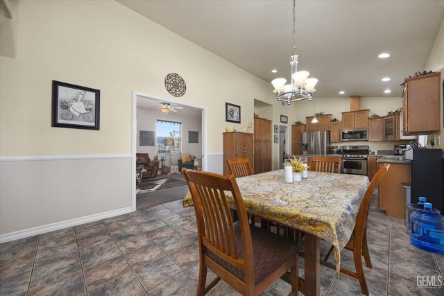 21412 Carriage Drive, Tehachapi, CA 93561