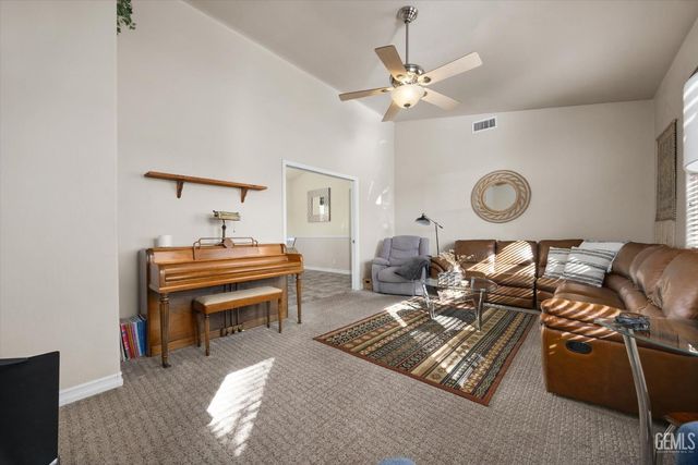 21412 Carriage Drive, Tehachapi, CA 93561