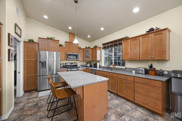 21412 Carriage Drive, Tehachapi, CA 93561