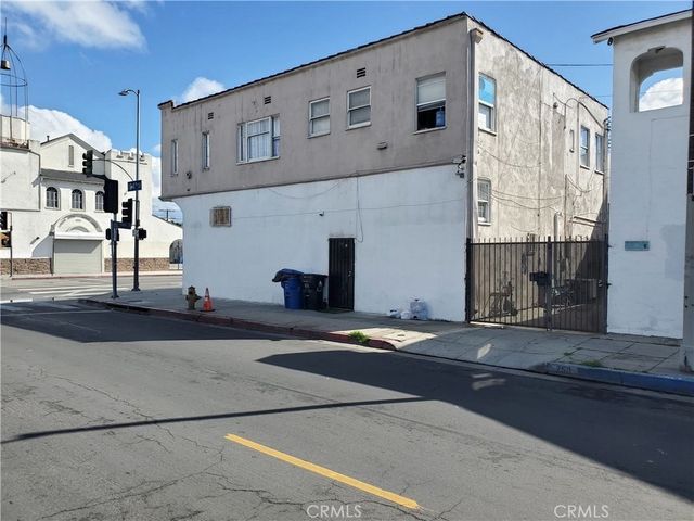 10401 S San Pedro, Los Angeles, CA 90003