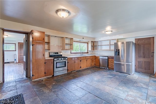 9440 Avery Road, Broadview Heights, OH 44147