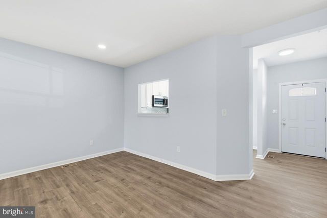 7008 FLAG HARBOR DR, District Heights, MD 20747