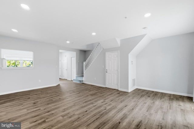 7008 FLAG HARBOR DR, District Heights, MD 20747