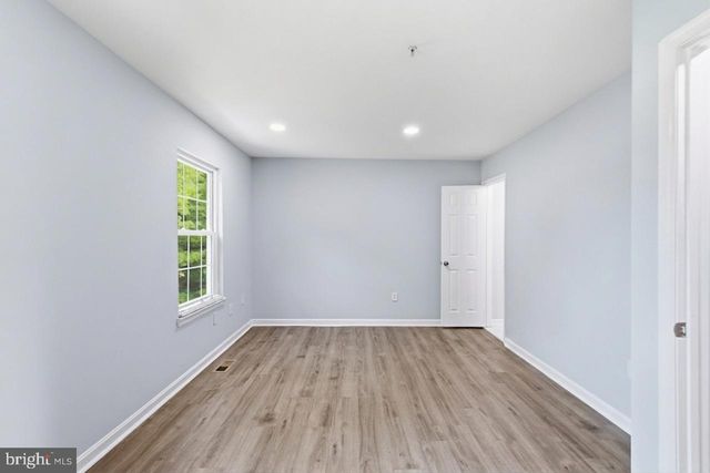 7008 FLAG HARBOR DR, District Heights, MD 20747