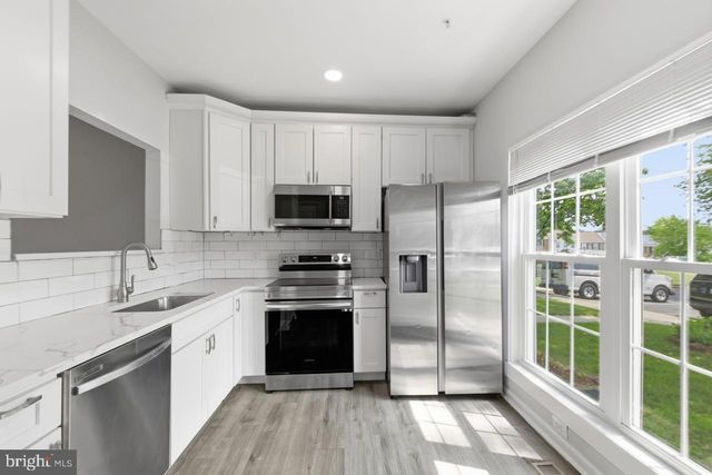 7008 FLAG HARBOR DR, District Heights, MD 20747