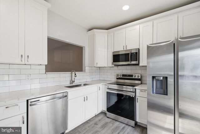 7008 FLAG HARBOR DR, District Heights, MD 20747