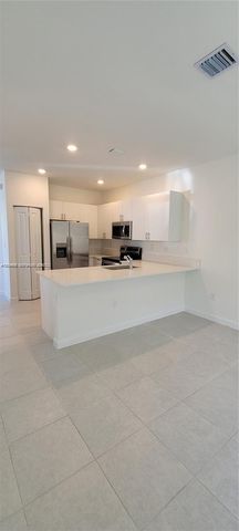 1010 SE 26th Ter, Homestead, FL 33035