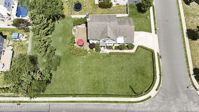 1 Angel Court, Howell, NJ 07731