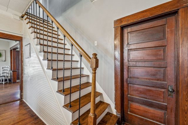 261 N 2nd Street, Walnut Springs, TX 76690