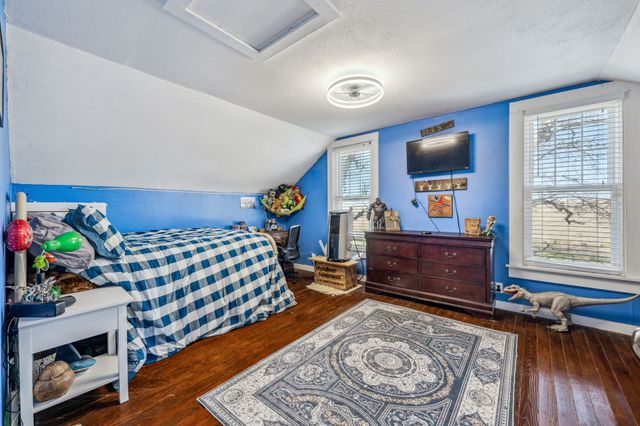 261 N 2nd Street, Walnut Springs, TX 76690