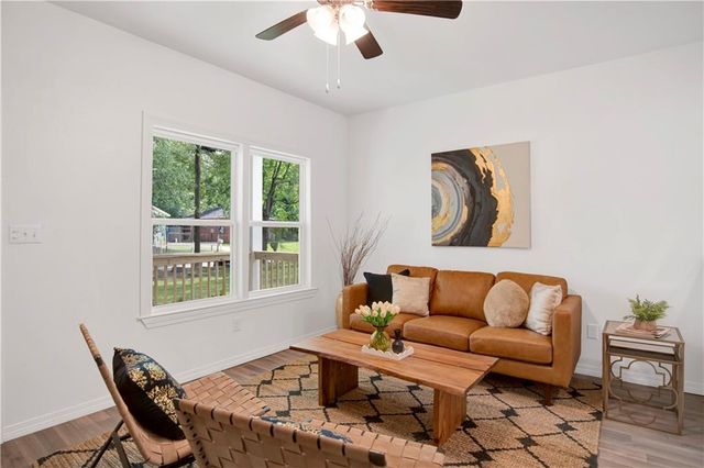 250 4th Avenue, Chickasaw, AL 36611