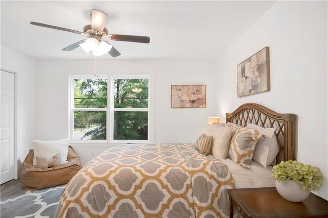 250 4th Avenue, Chickasaw, AL 36611