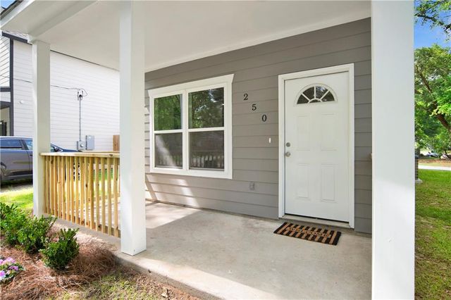 250 4th Avenue, Chickasaw, AL 36611