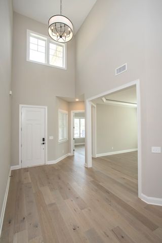 5956 Hunt Valley Drive, Spring Hill, TN 37174