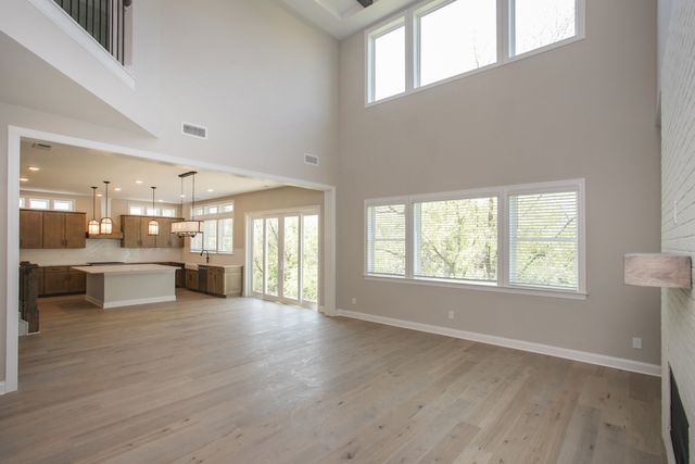 5956 Hunt Valley Drive, Spring Hill, TN 37174