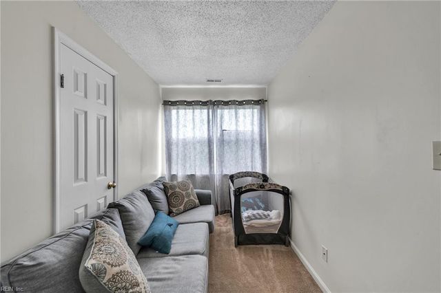 865 Little Bay Ave Apt 5, Norfolk, VA 23503