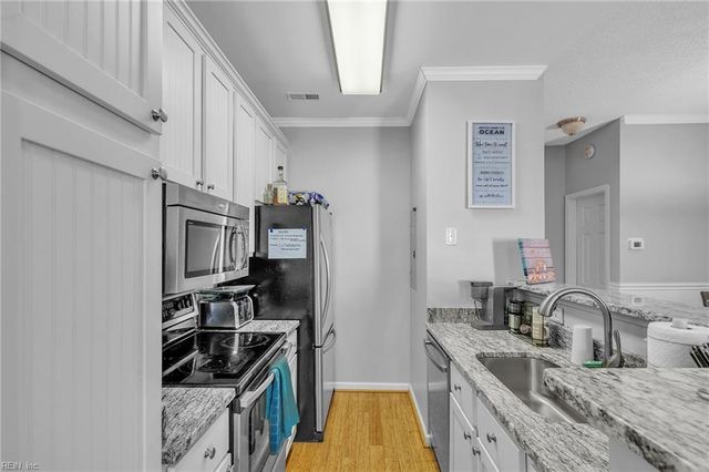 865 Little Bay Ave Apt 5, Norfolk, VA 23503
