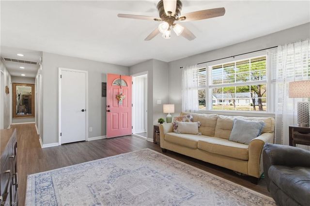 2333 Number Ten LN, Chesapeake, VA 23323