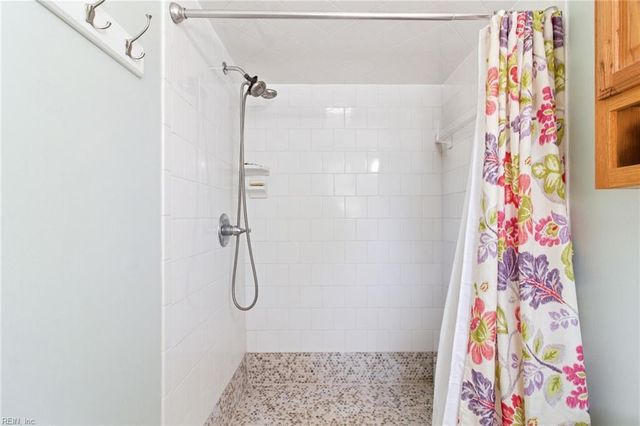 2333 Number Ten LN, Chesapeake, VA 23323