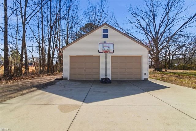 2333 Number Ten LN, Chesapeake, VA 23323